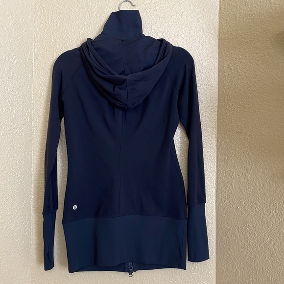 Lululemon Stride Jacket II - Picture 9 of 11